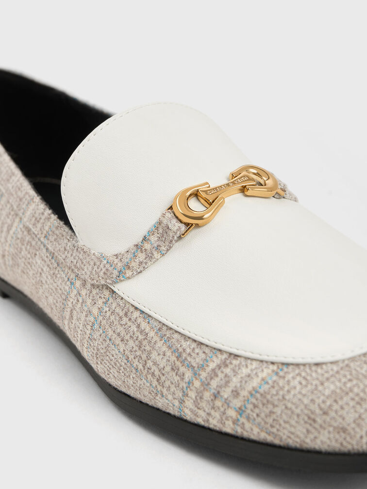 Sepatu Loafers Metallic Accent Checkered Round-Toe, Grey, hi-res