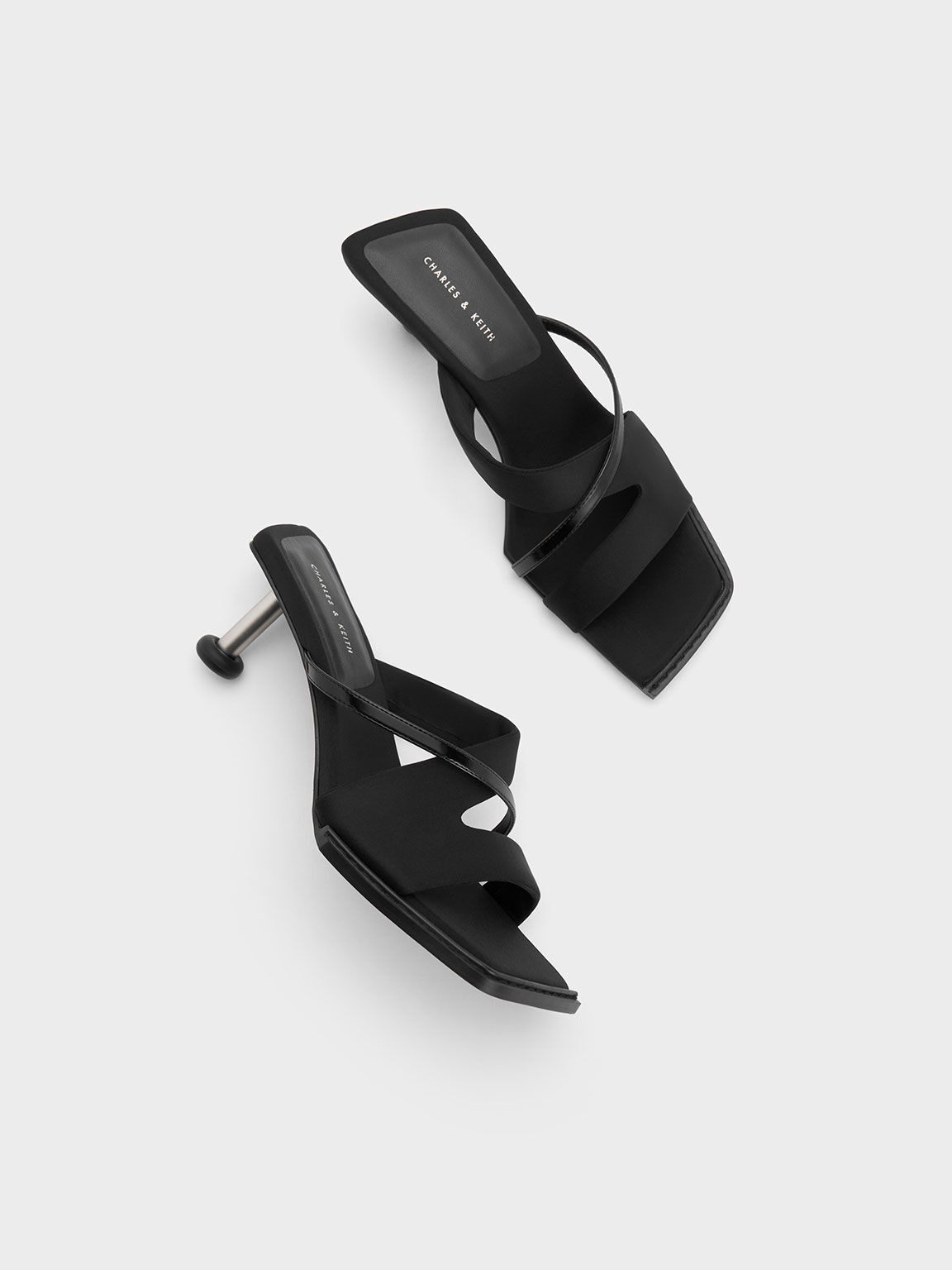 Sandal Sculptural Heel Crossover, Black, hi-res