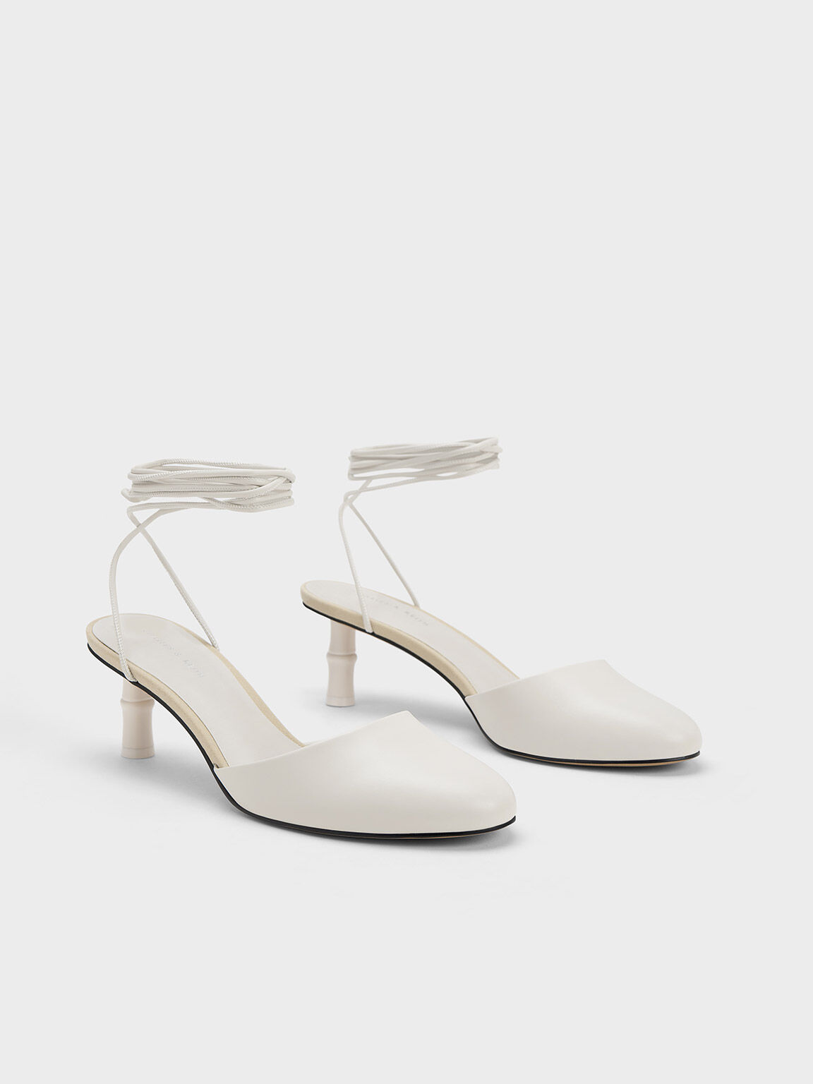 Sepatu Pumps Tie-Around Bamboo Heel, White, hi-res