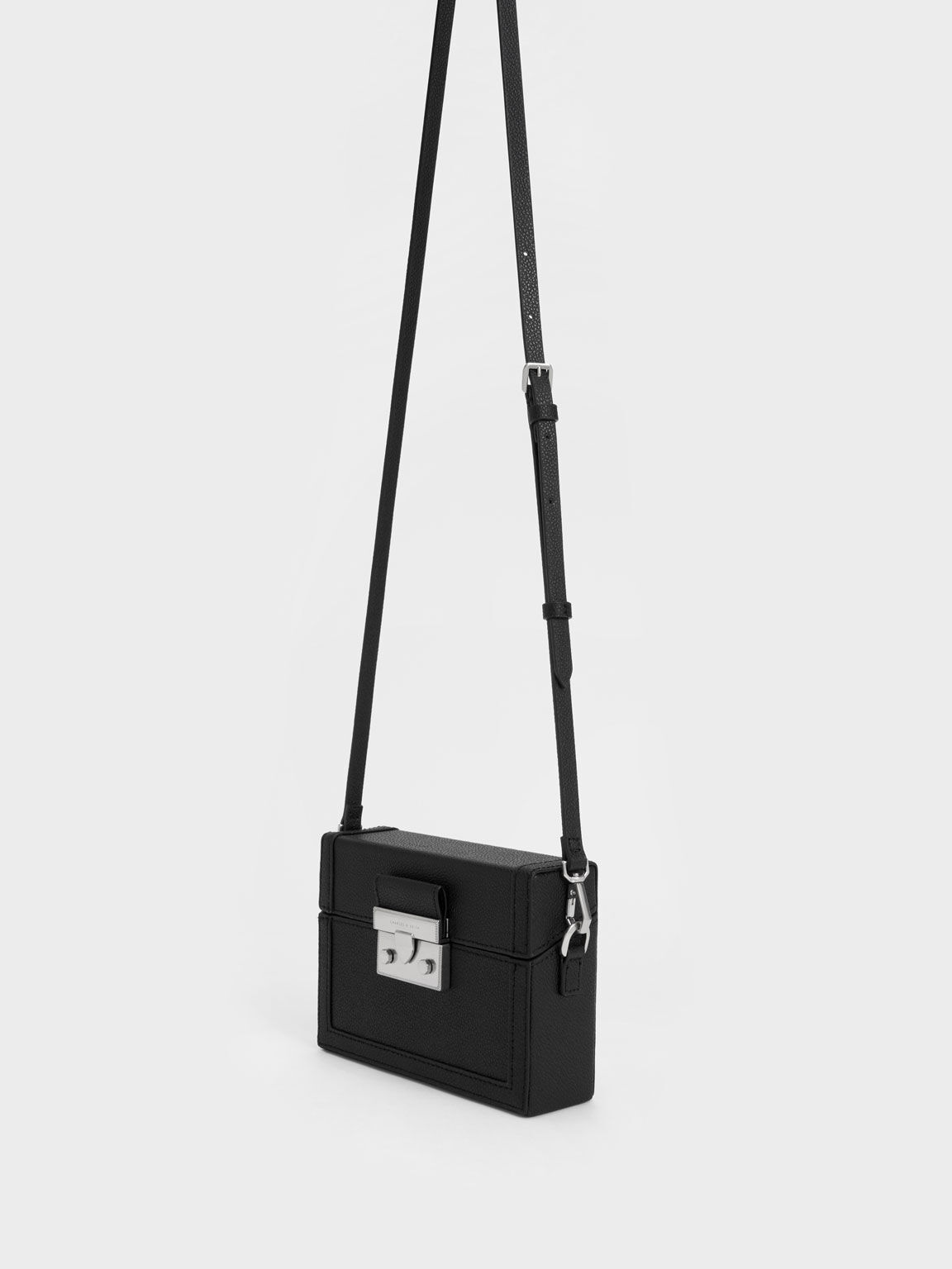 Chain Strap Boxy Bag, Black, hi-res