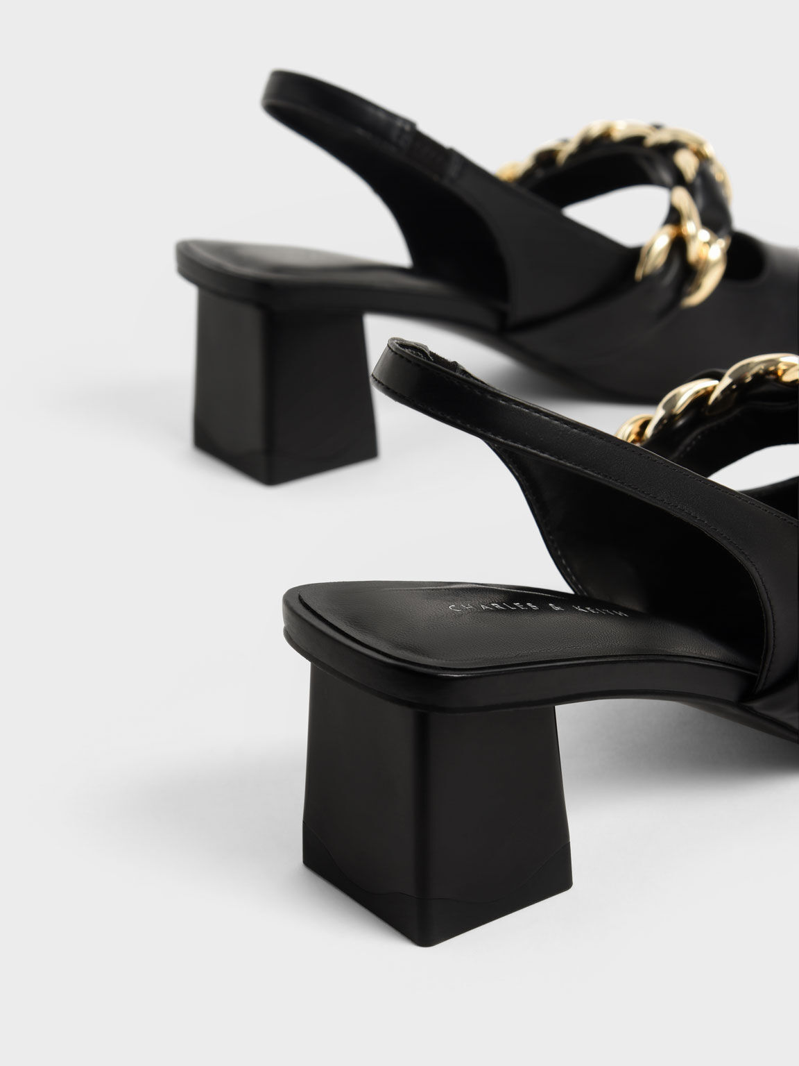 Sepatu Pumps Braided Chain-Link Slingback, Black, hi-res