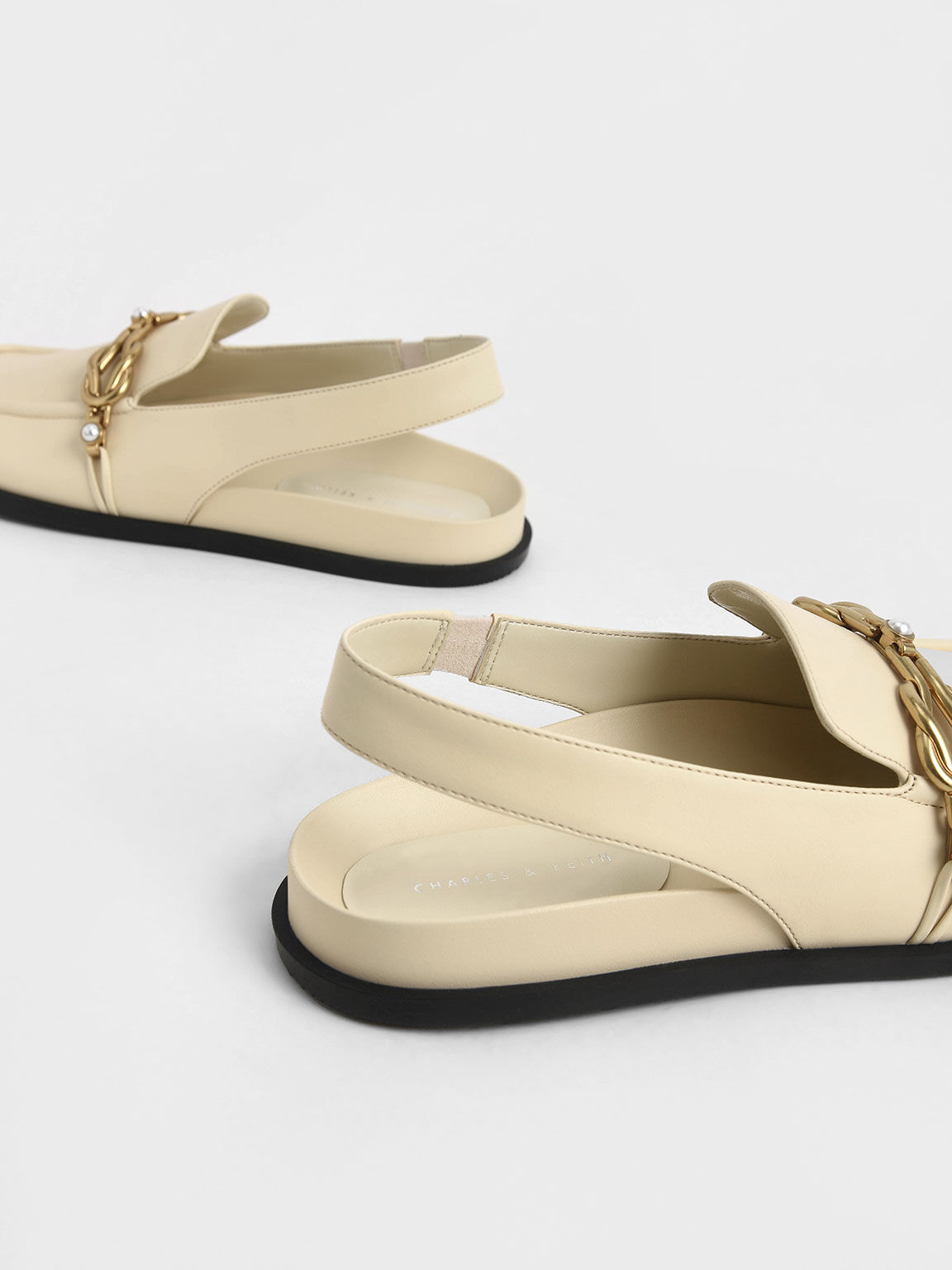 Sepatu Loafers Beaded Chain-Embellished Slingback, Chalk, hi-res