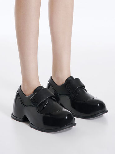 Sepatu Loafers Pixie Patent Platform, Black, hi-res