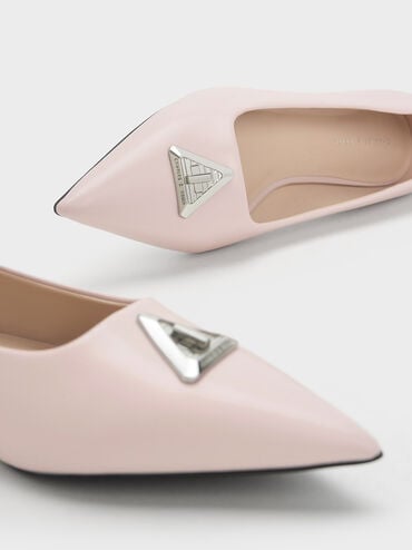 Sepatu Flats Trice Metallic Accent Pointed-Toe, Nude, hi-res