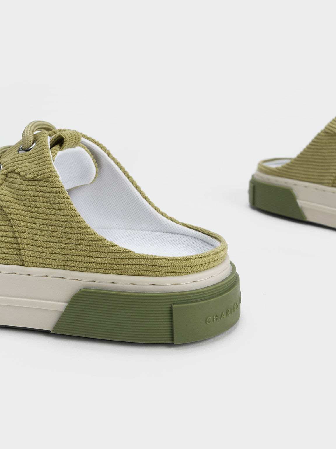 Sepatu Sneakers Slip-On Corduroy Panelled, Moss, hi-res