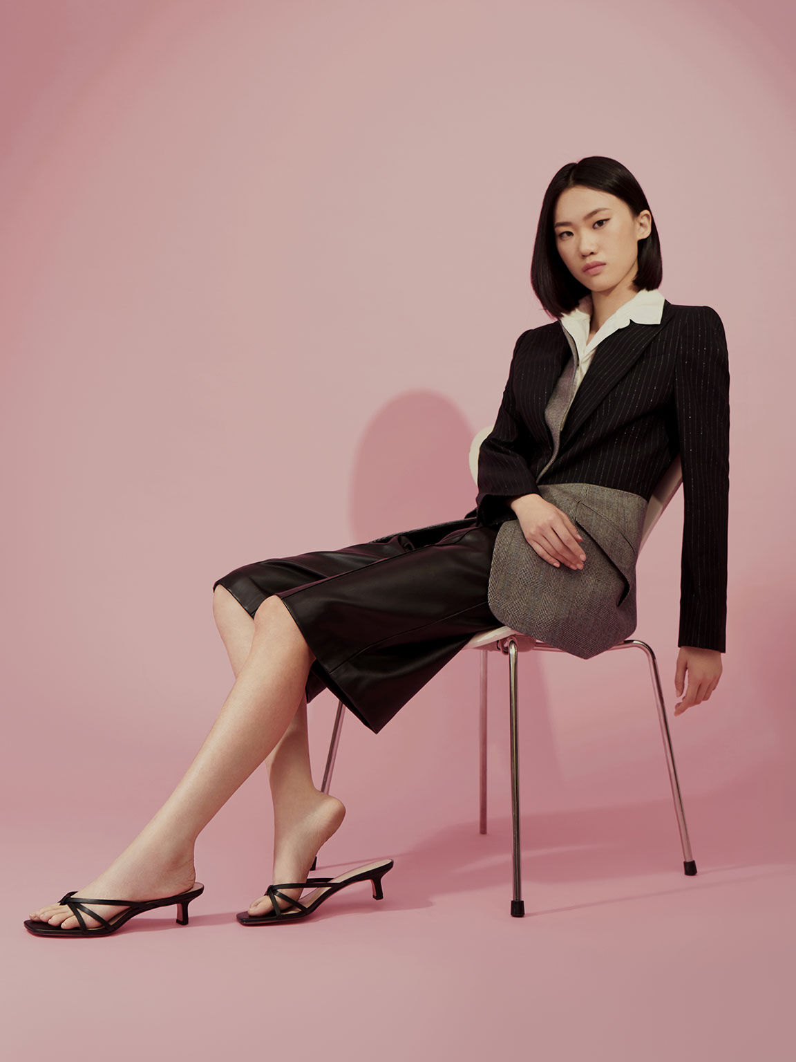 Black Sandal Heeled Strappy Toe-Loop 