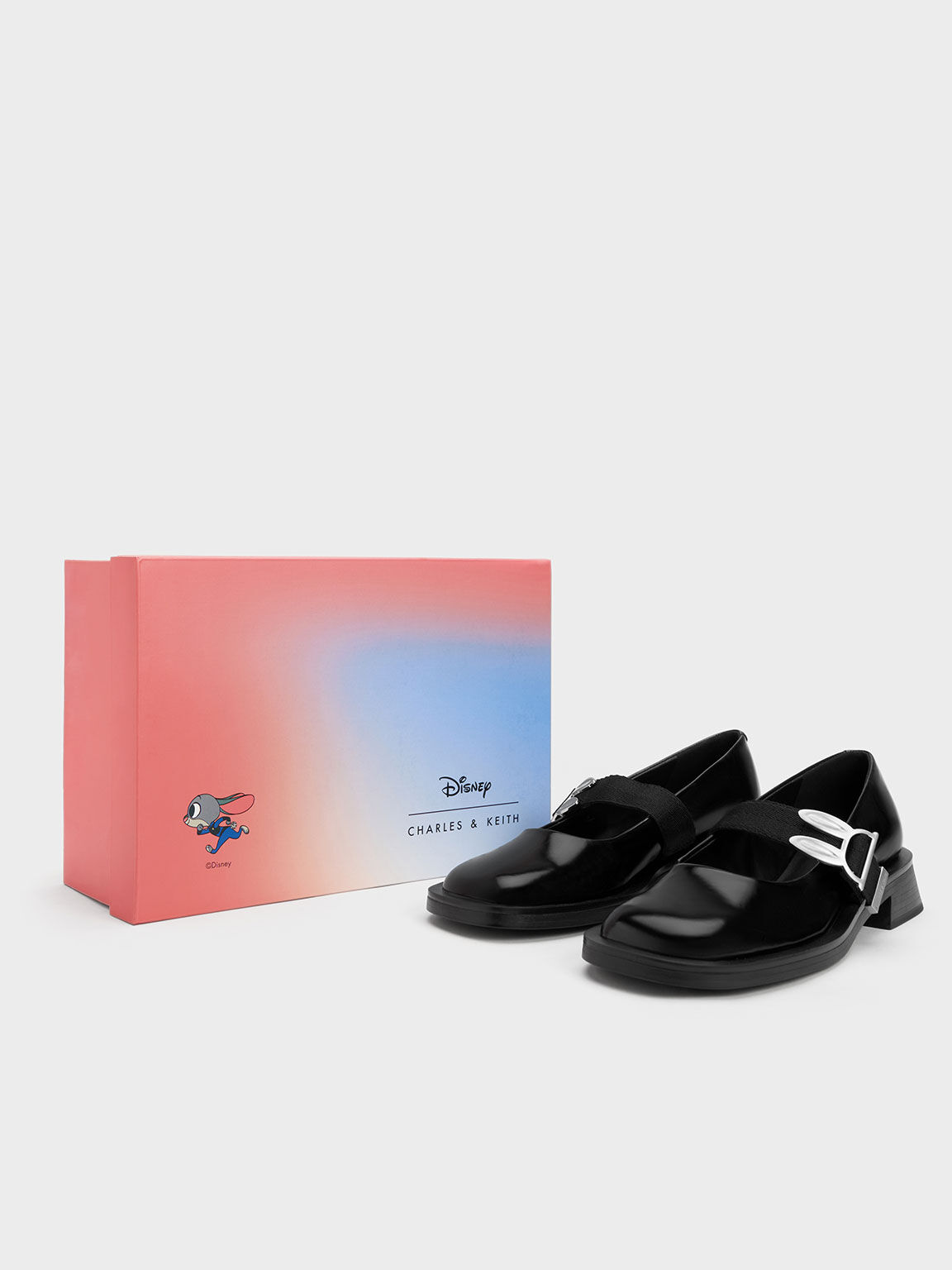 Sepatu Mary Janes Metallic Accent Judy Hopps, Black, hi-res