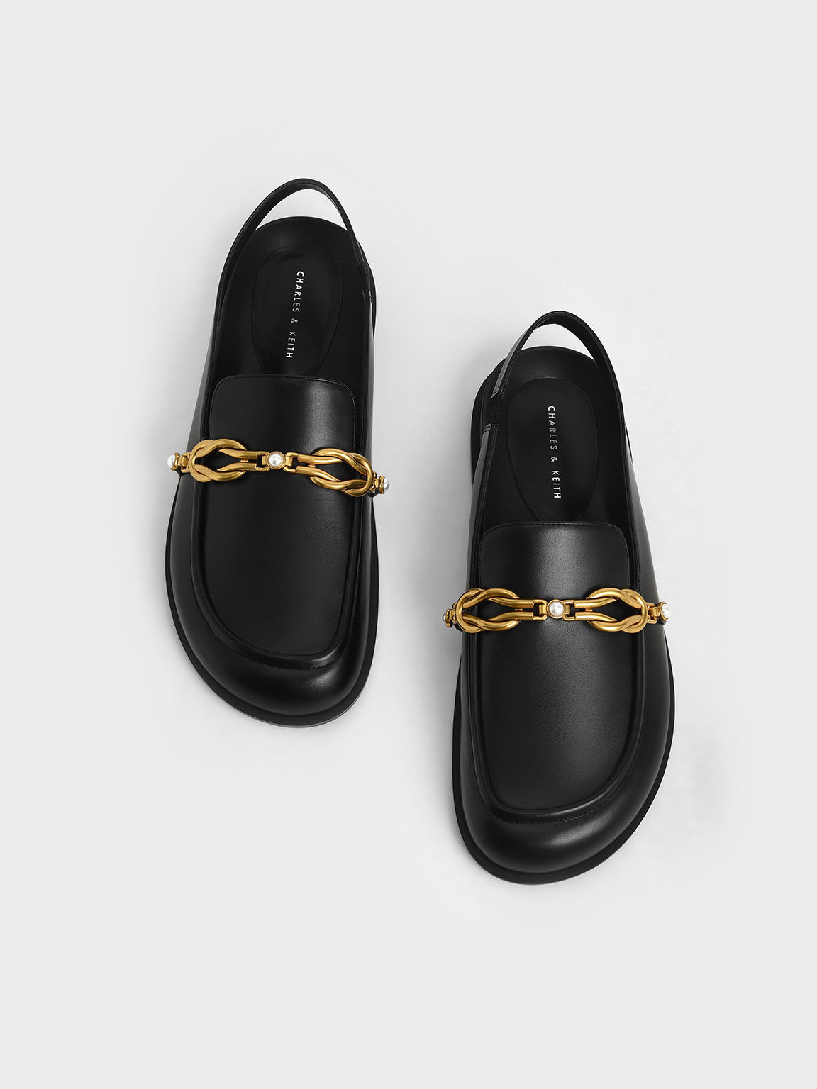 Sepatu Loafers Beaded Chain-Embellished Slingback, Black, hi-res