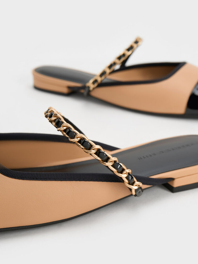 Sepatu Mules Chain-Strap Two-Tone Patent, Beige, hi-res