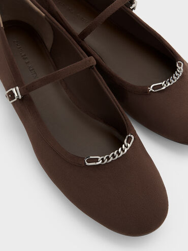 Sepatu Mary Jane Flats Shila Chain Faux Suede, Dark Brown Textured, hi-res