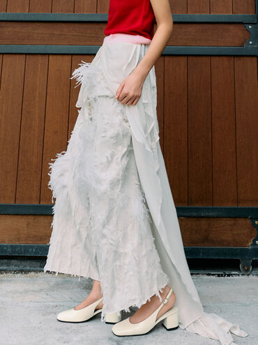 Sepatu Pumps Slingback Danni Patent, Chalk, hi-res