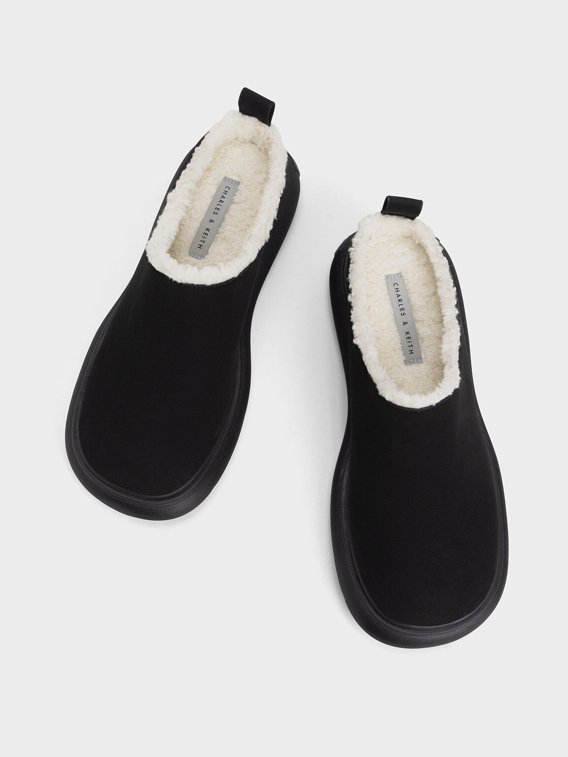Sepatu Mules Fur-Trim Round-Toe Platform, Black, hi-res