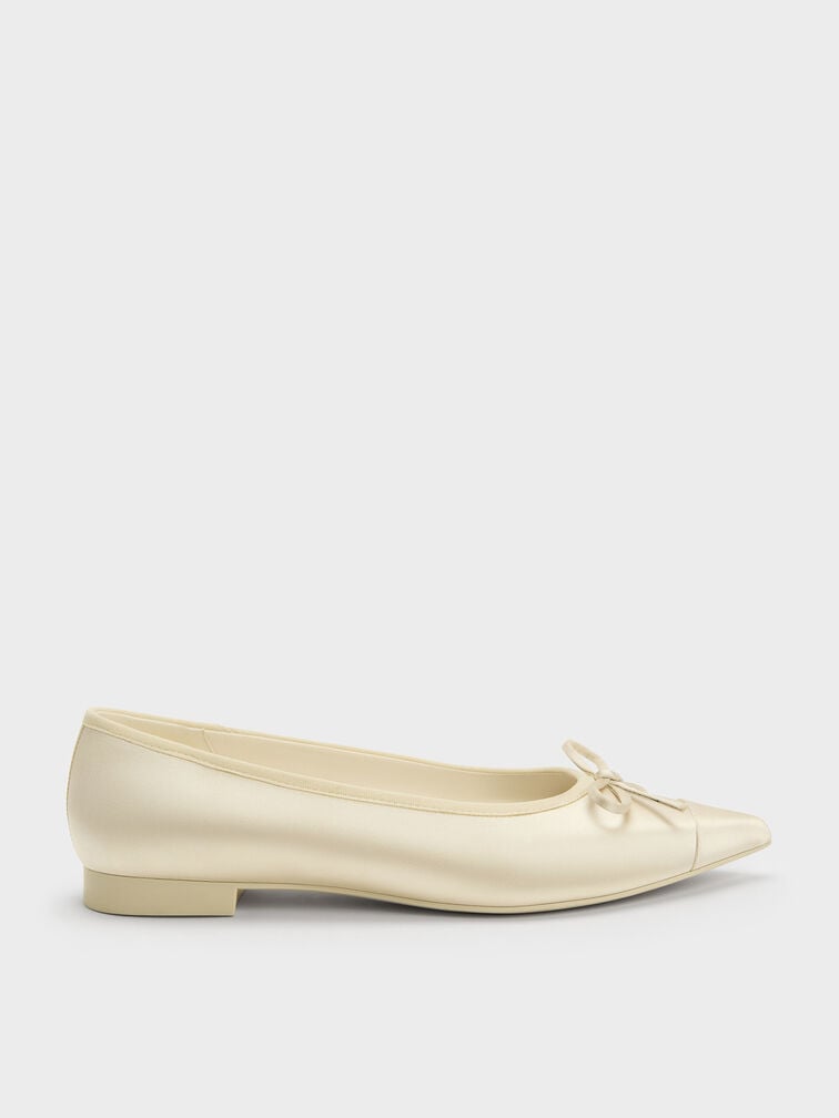 Sepatu Cap-Toe Briella Satin, Cream, hi-res