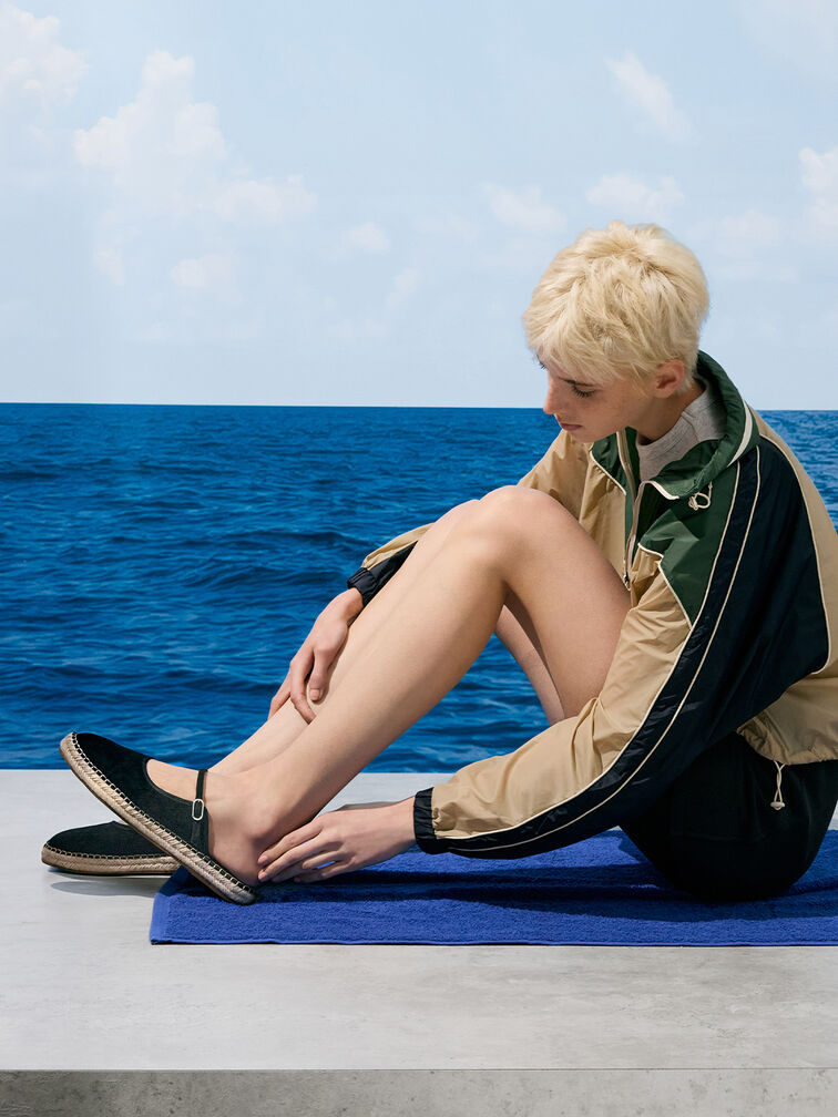 Sepatu Espadrilles Mary Jane Slip-On Faux Suede, Black Textured, hi-res