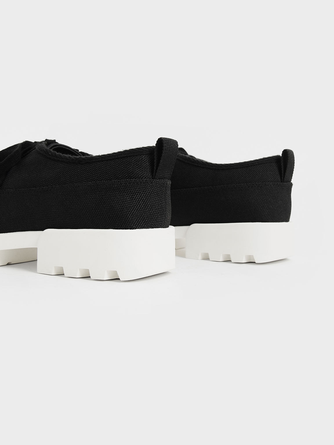 Sepatu Sneakers Recycled Polyester Low-Top, Black, hi-res
