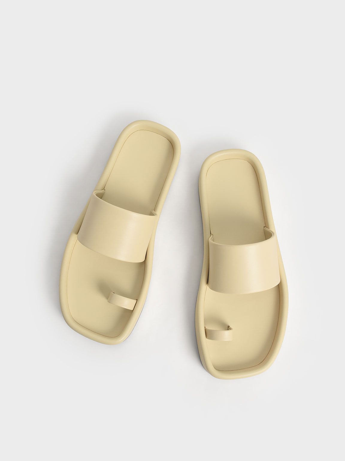 Sandal Flat Lilou Toe-Ring, Yellow, hi-res