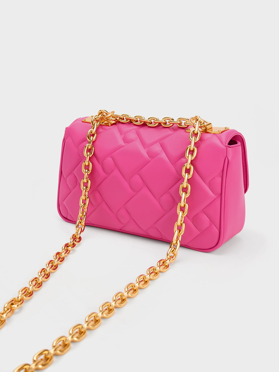 Quilted chain 2025 purse