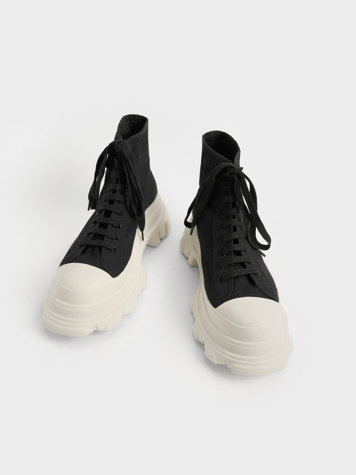 Sepatu Sneakers Canvas Chunky High-Top, Black Textured, hi-res