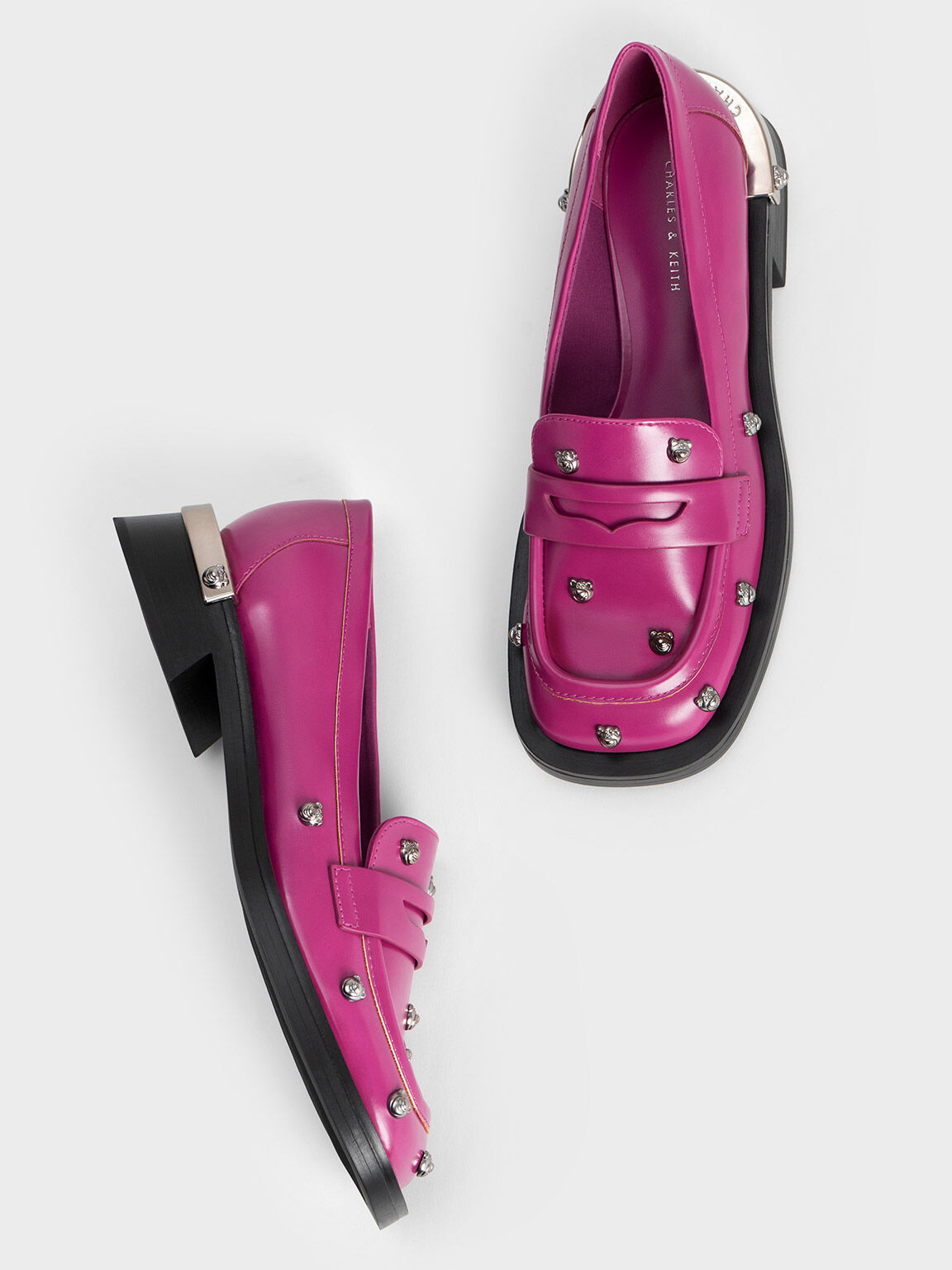 Sepatu Penny Loafers Studded Lotso, Fuchsia, hi-res