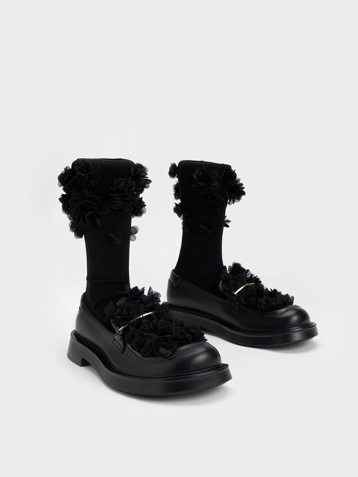 Sepatu Loafers Floral Mesh, Black, hi-res