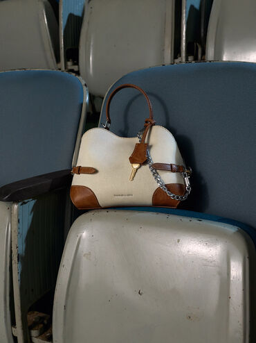 Tas Tote Side-Belt Chain Delfina Kanvas, Multi, hi-res