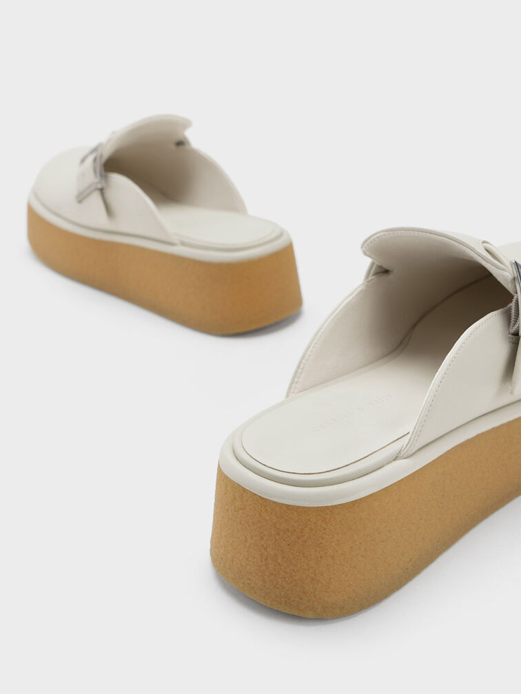 Sepatu Flatform Mules Textured Buckled, Cream, hi-res
