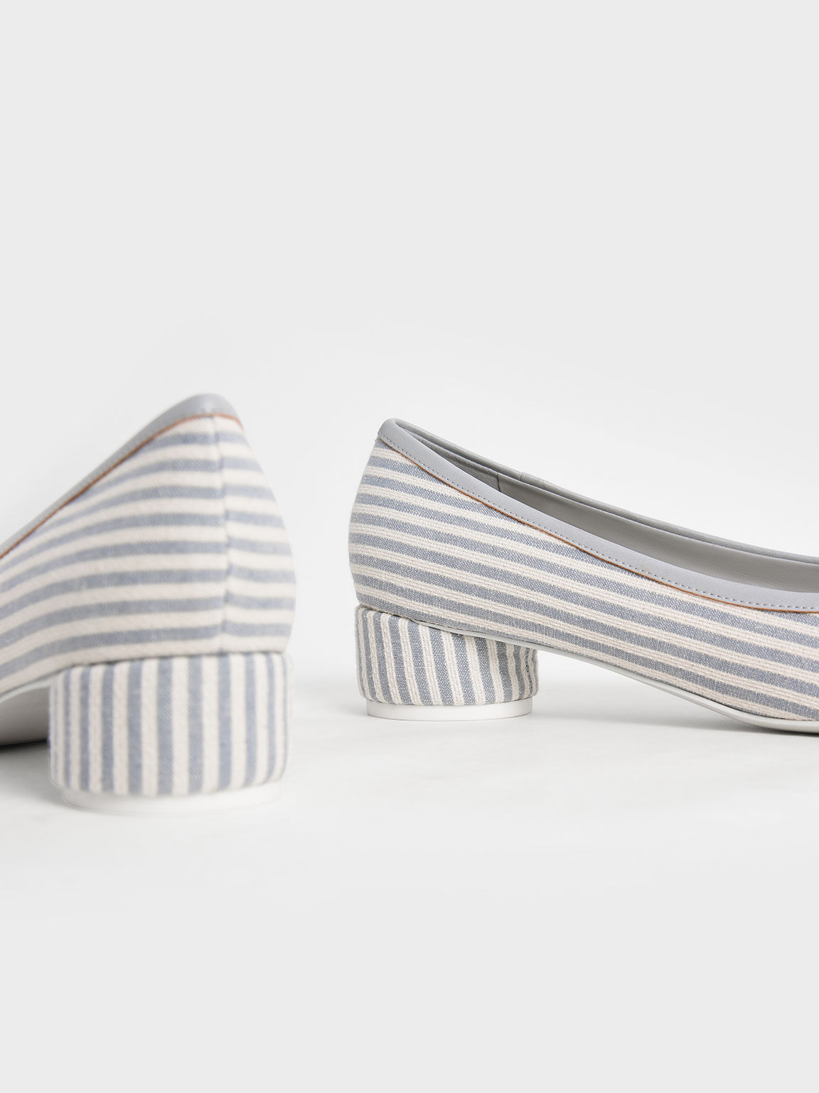 Sepatu Pumps Cylindrical Heel Striped Bow, Light Blue, hi-res