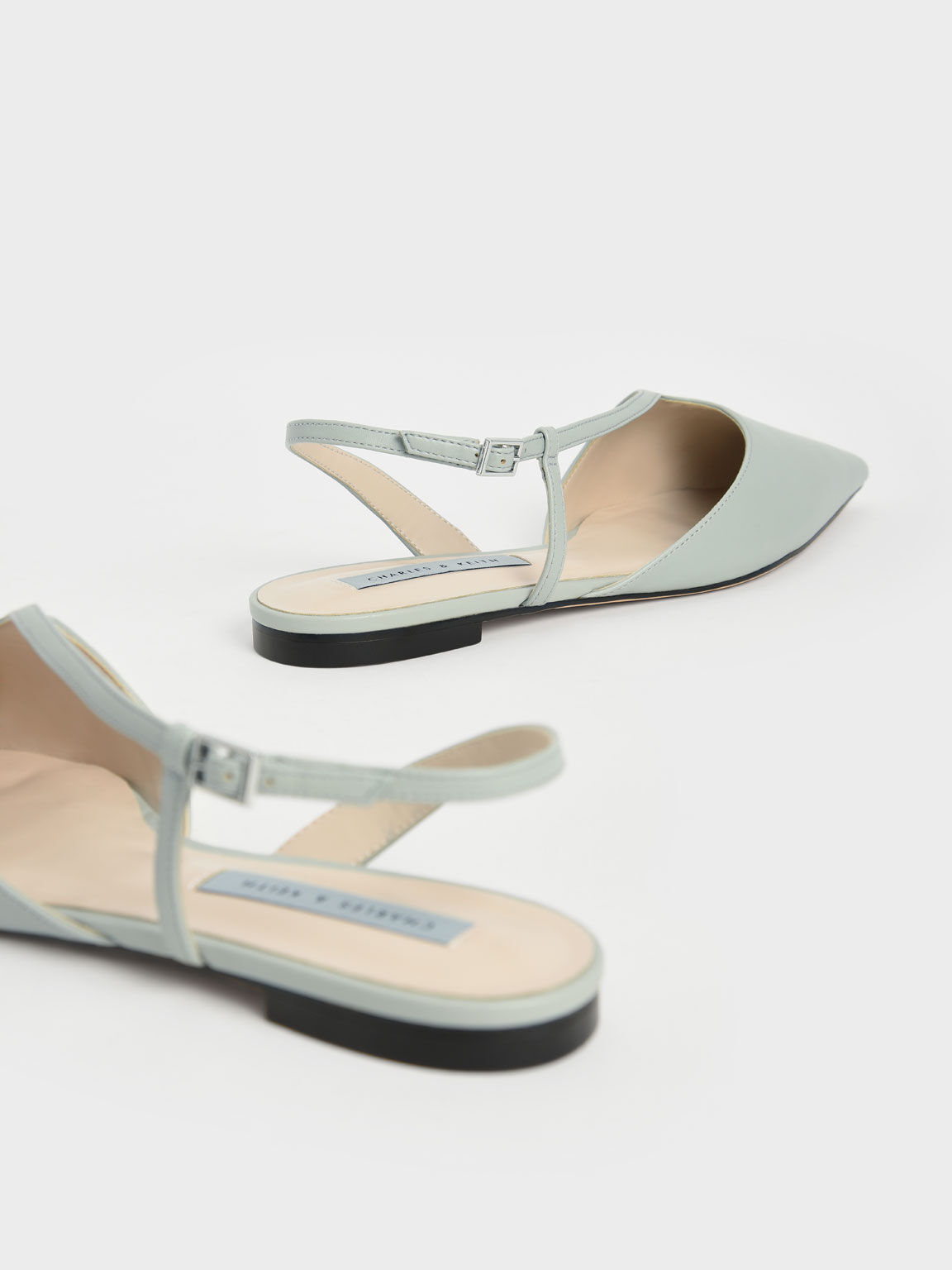 Sepatu Pointed Toe Asymmetric Strap Ballerina Flats, Mint Green, hi-res