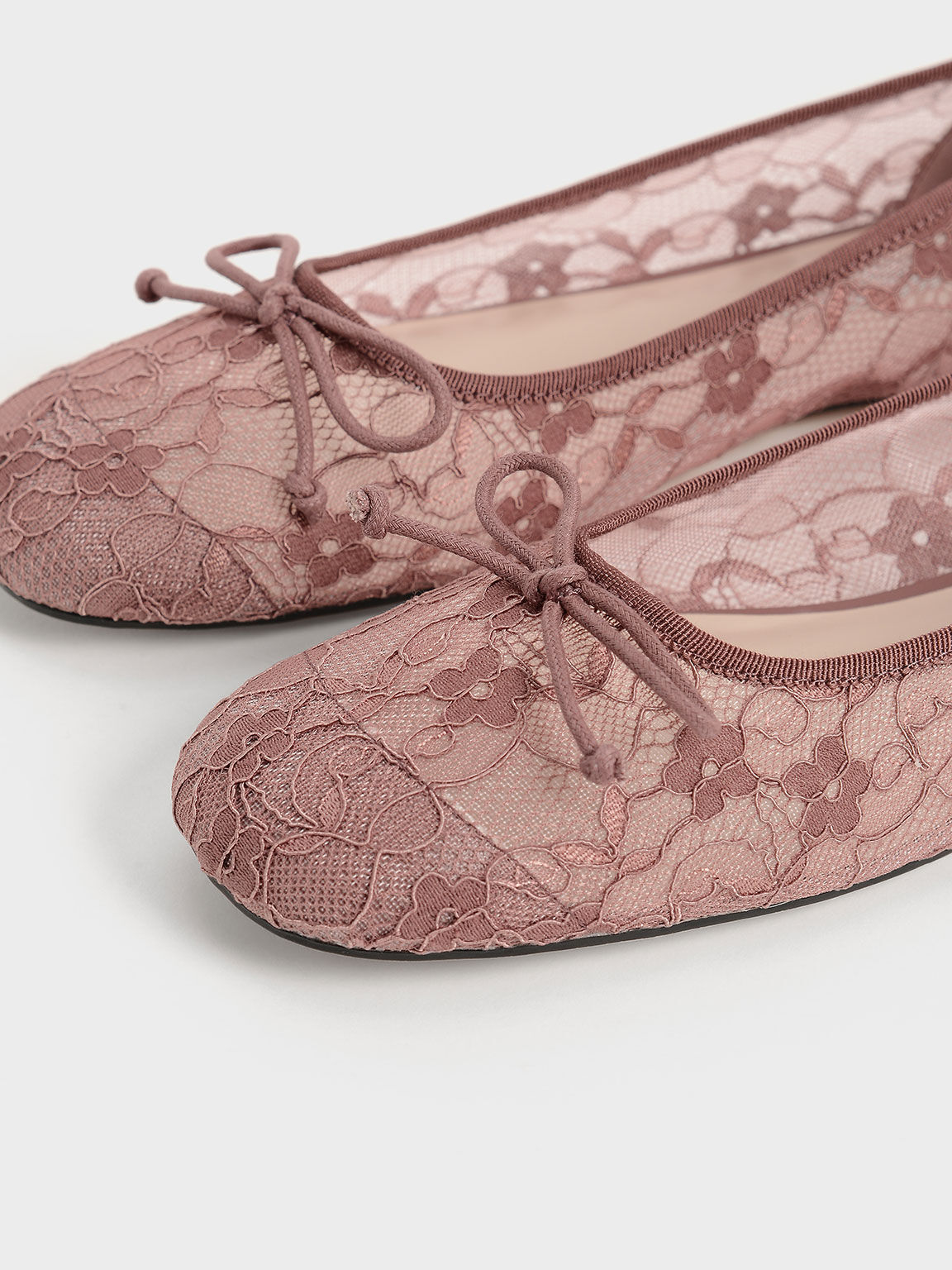 Sepatu Bow-Tie Lace Ballerina Flats, Mauve, hi-res