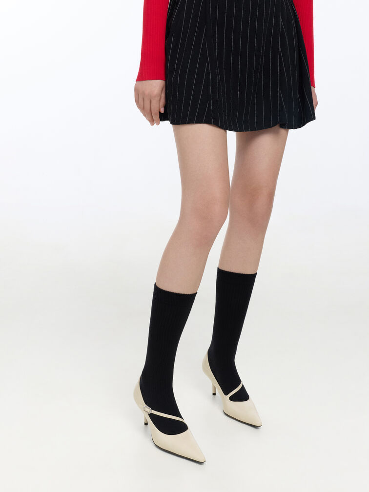 Sepatu Pumps Asymmetric-Strap Patent, Chalk, hi-res