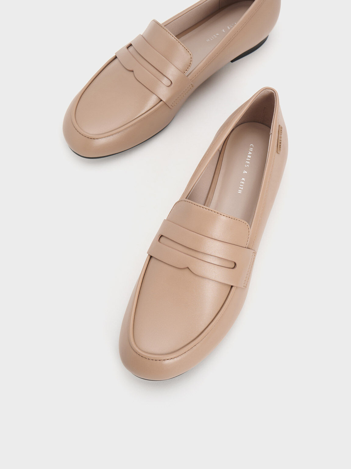 Sepatu Loafers Cut-Out Almond Toe, Nude, hi-res