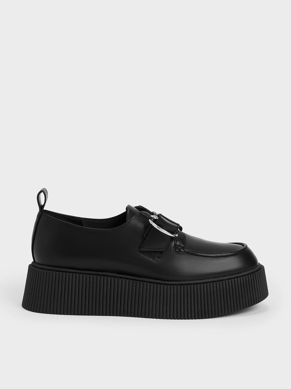 Sepatu Loafers Platform Buckled, Black, hi-res
