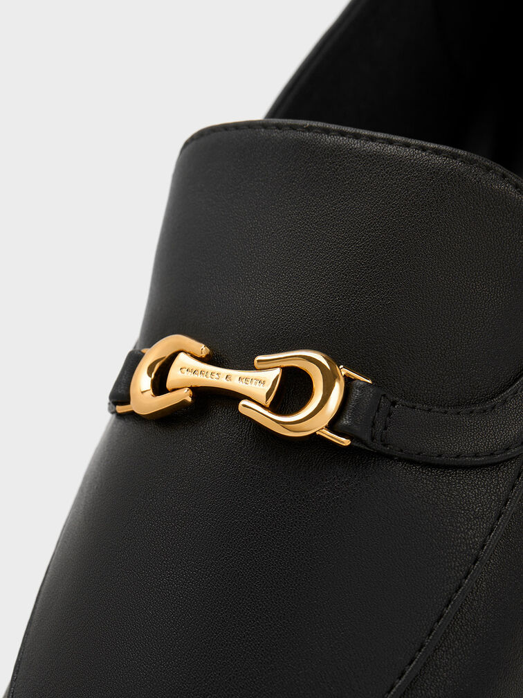 Sepatu Loafers Metallic Accent Round-Toe, Black, hi-res