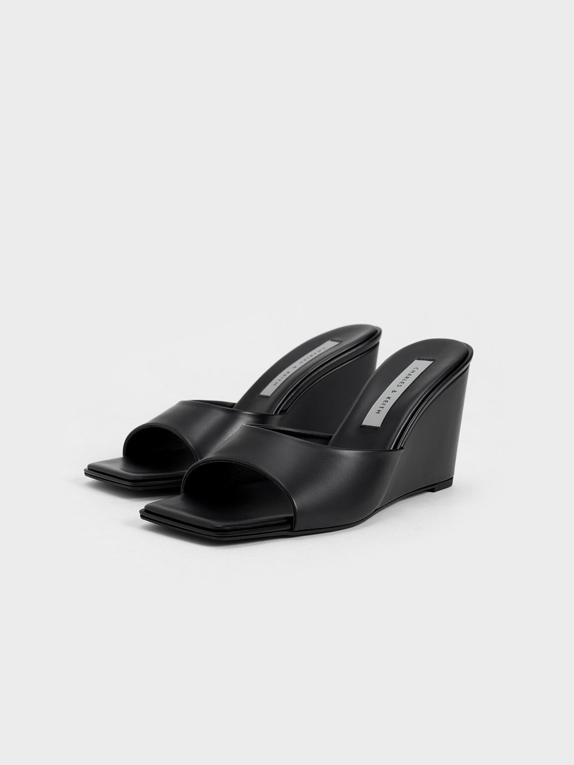 Sepatu Wedges Square-Toe, Black, hi-res