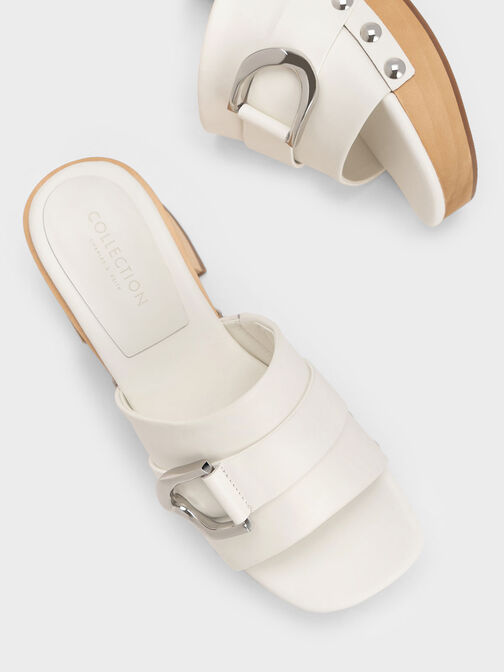 Sepatu Clogs Gabine Studded Leather, White, hi-res