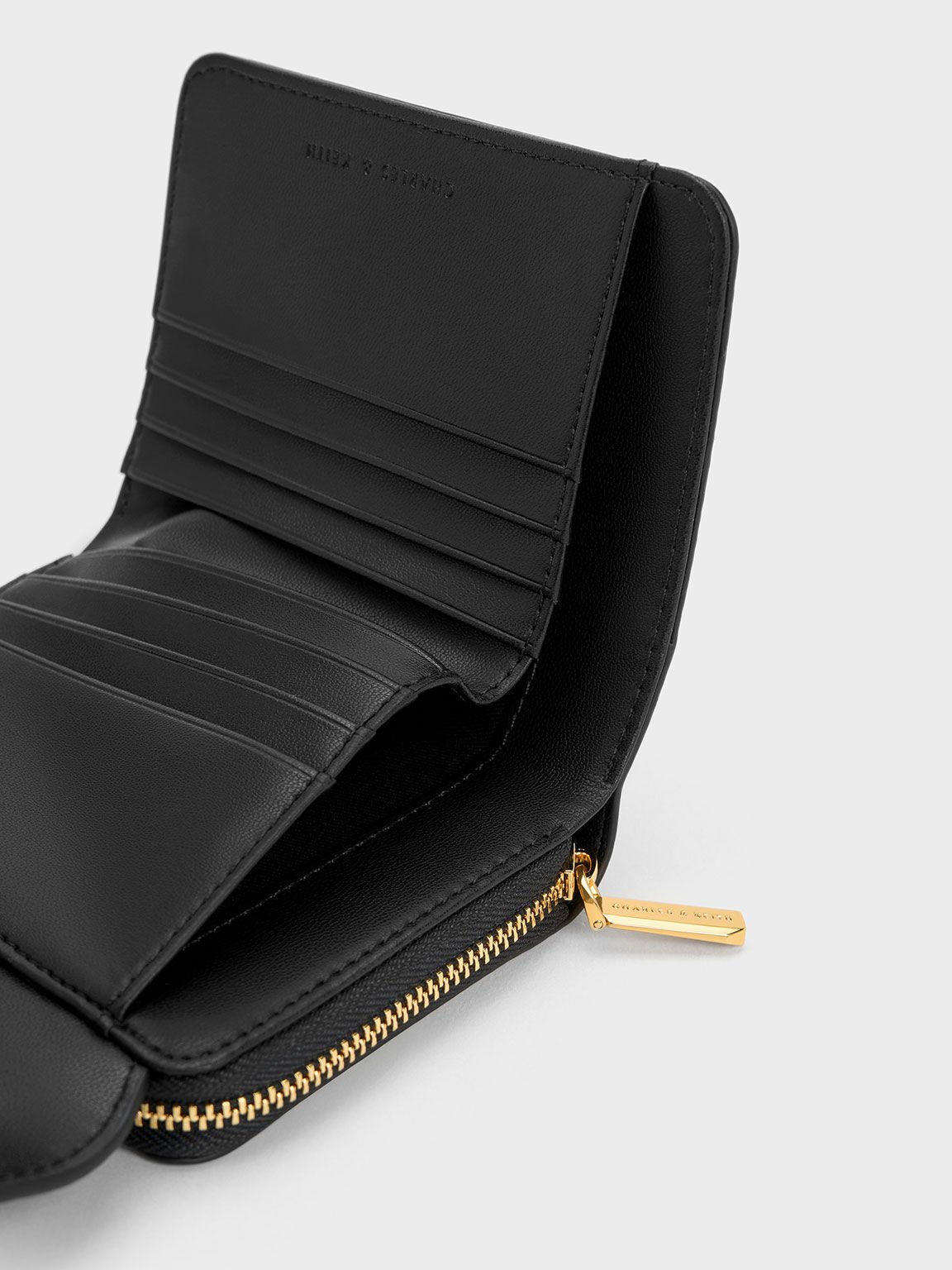 Comme des garcons deals embossed stitch wallet