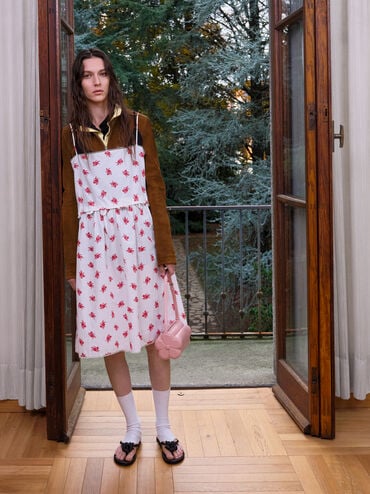 Sandal Thong Flower Puffy, Black Textured, hi-res