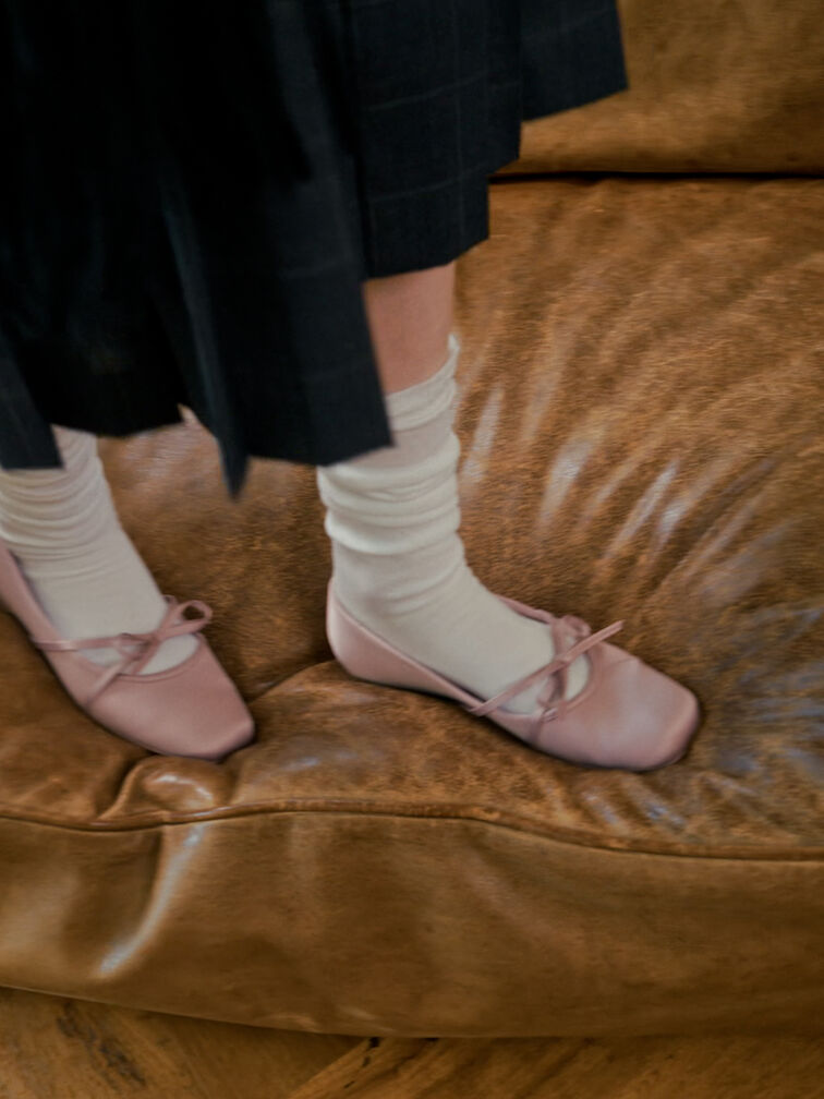 Sepatu Flats Balet Bow Satin, Pink, hi-res