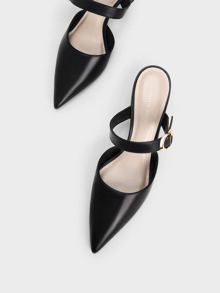 Sepatu Pointed-Toe Metallic Accent, Black, hi-res