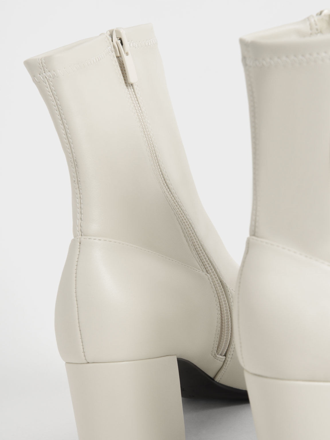 Sepatu Boots Metallic Accent Ankle, Chalk, hi-res