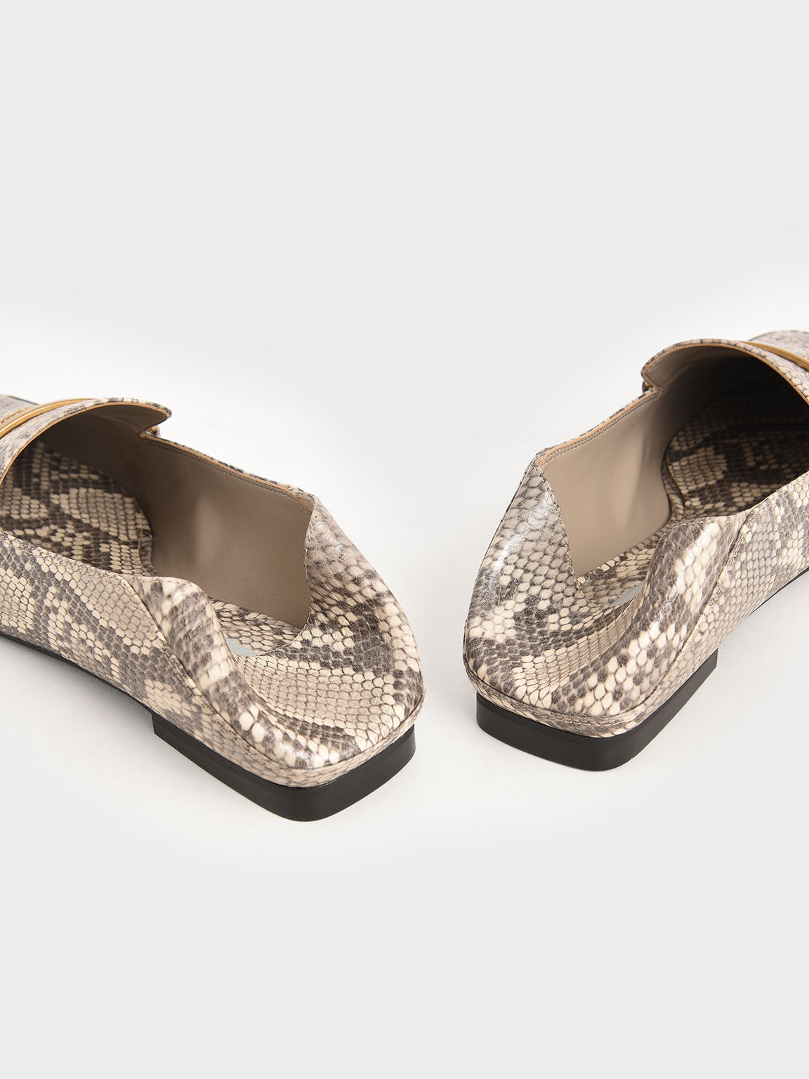 Sepatu Loafer Snake Print Metallic Accent, Animal Print Natural, hi-res