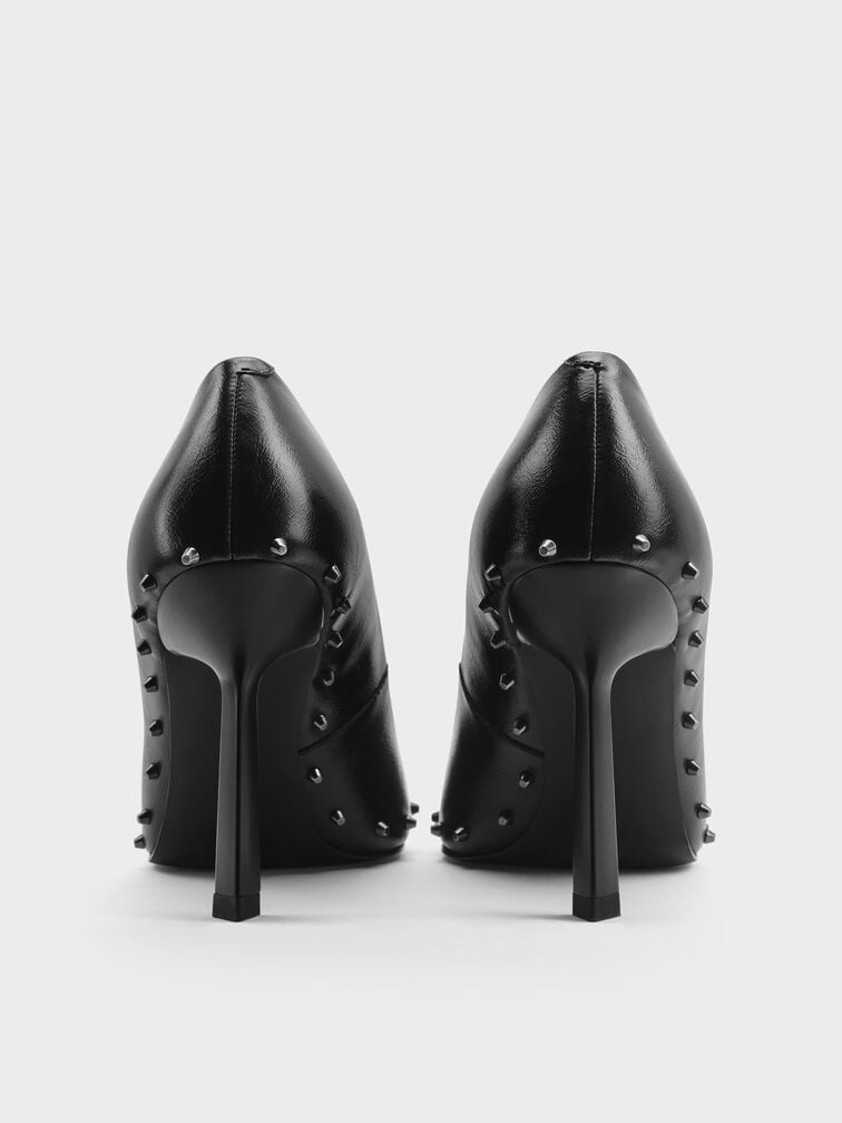 Sepatu Pumps Pointed Studded Coralie, Black, hi-res
