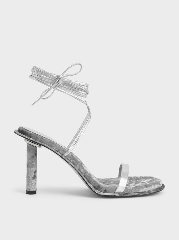 Koleksi Holiday 2021: Sandal Stiletto Kiera Metallic Tie-Around, Light Grey, hi-res