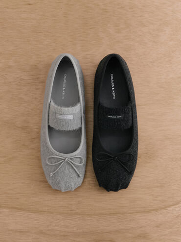 Sepatu Flats Mary Jane Furry-Strap Bow Winona Felt, Light Grey, hi-res