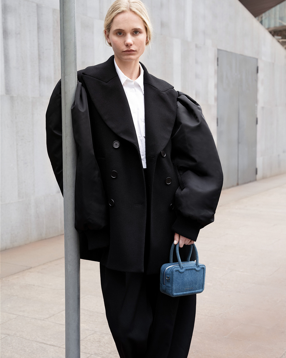 Women’s Perline denim elongated tote bag in denim blue  - CHARLES & KEITH