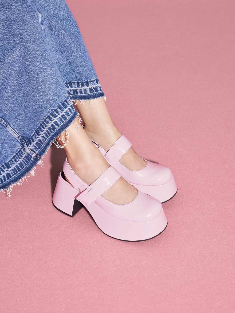 Sepatu chunky loafers wanita Rubina buckled light pink – CHARLES & KEITH