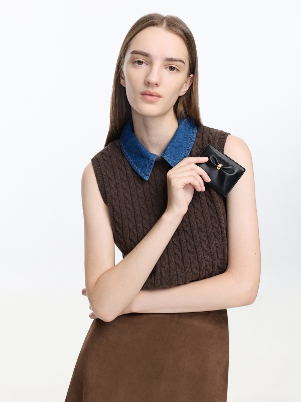 Duo Quilted Front-Pocket Chain Hobo Bag - Noir - CHARLES & KEITH