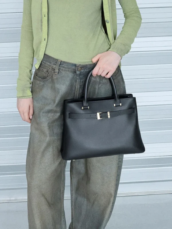 AAndromeda Chunky-Chain Trapeze XL Tote Bag - CHARLES & KEITH