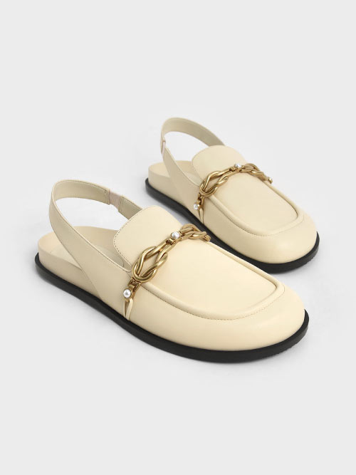 Sepatu Loafers Chain-Embellished Slingback Loafers, Chalk