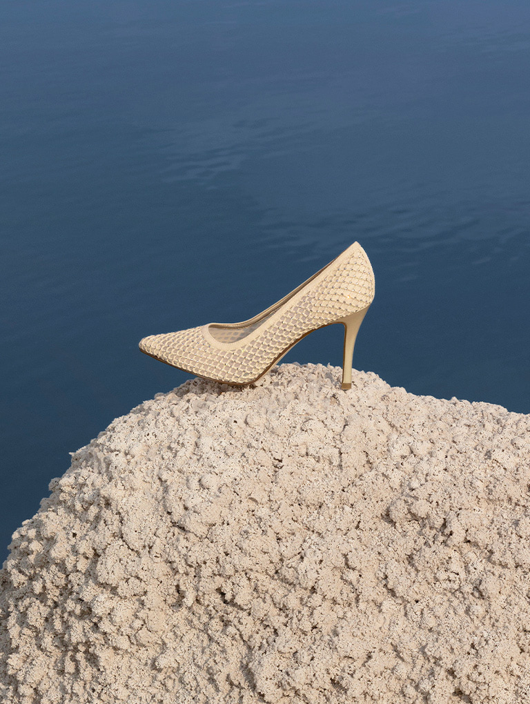  - CHARLES & KEITH